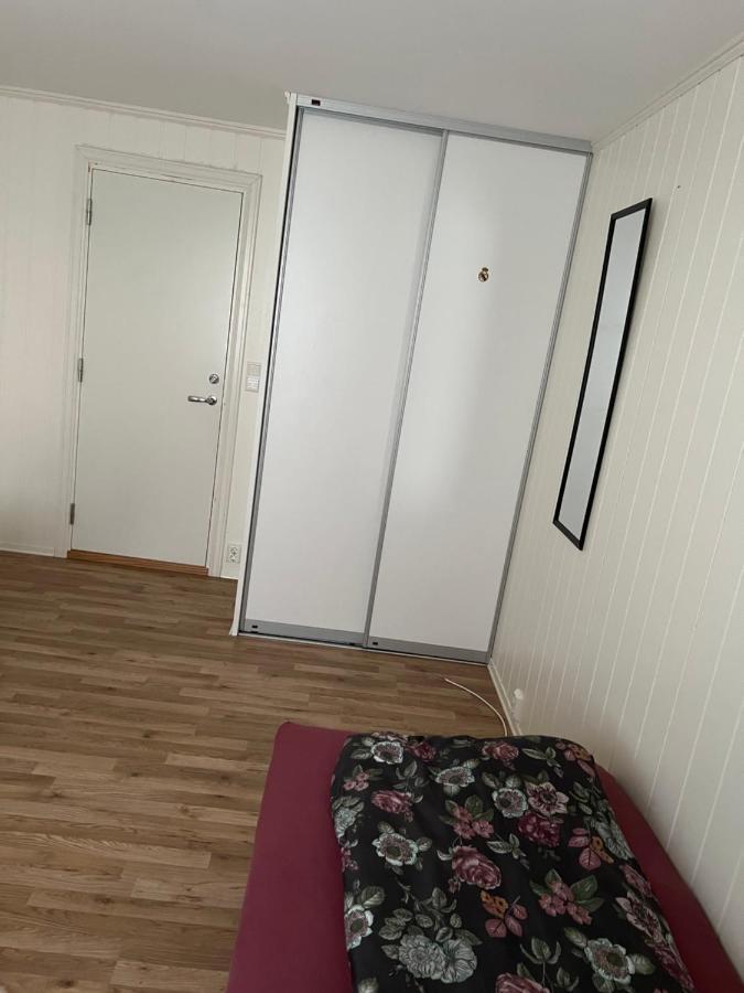 Bedroom In City Centre, No Shower Available Ålesund Exterior photo